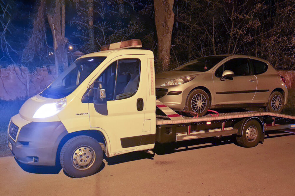 WeGo Šlep služba - šlepanje automobila, mašine, manjeg vozila, traktora